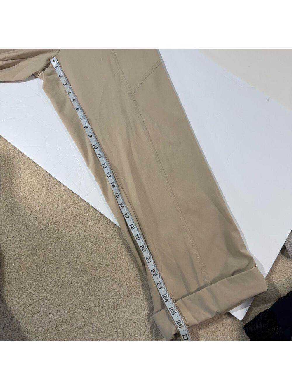 Zenergy by Chico’s Beige Lightweight Roll Up Pants Size 1 (8) - Picture 6 of 7